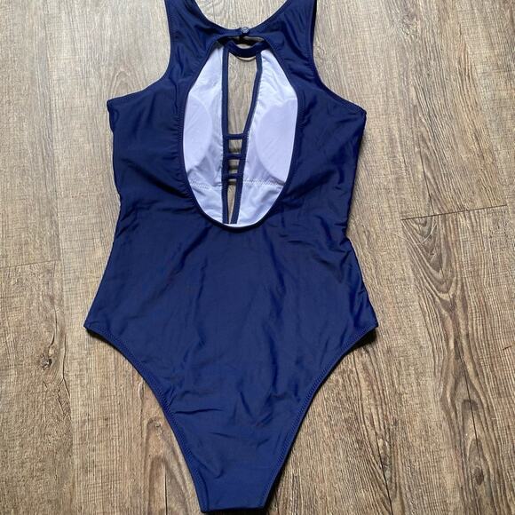 Cupshe Navy One Piece - Picture 4 of 6